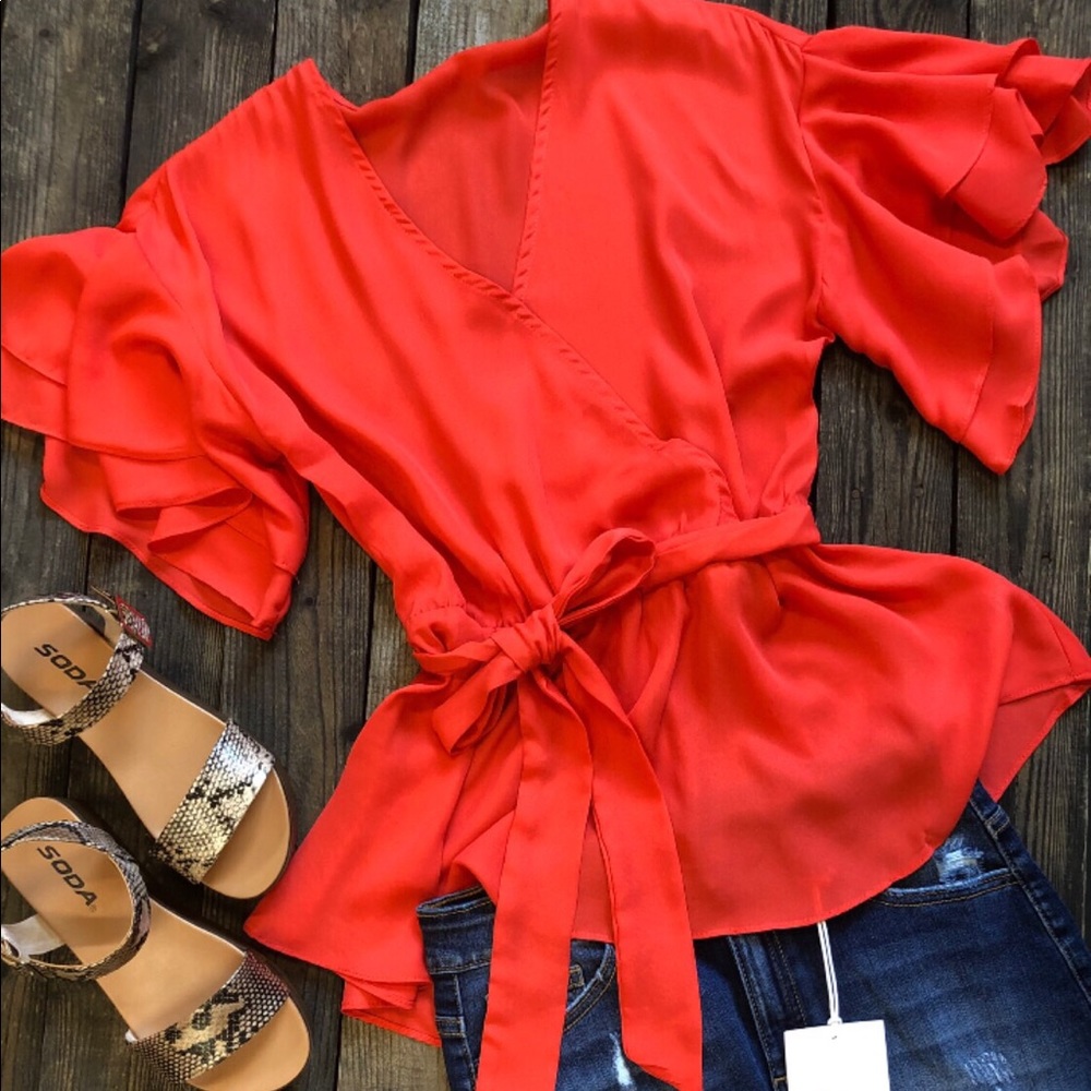 Coral top